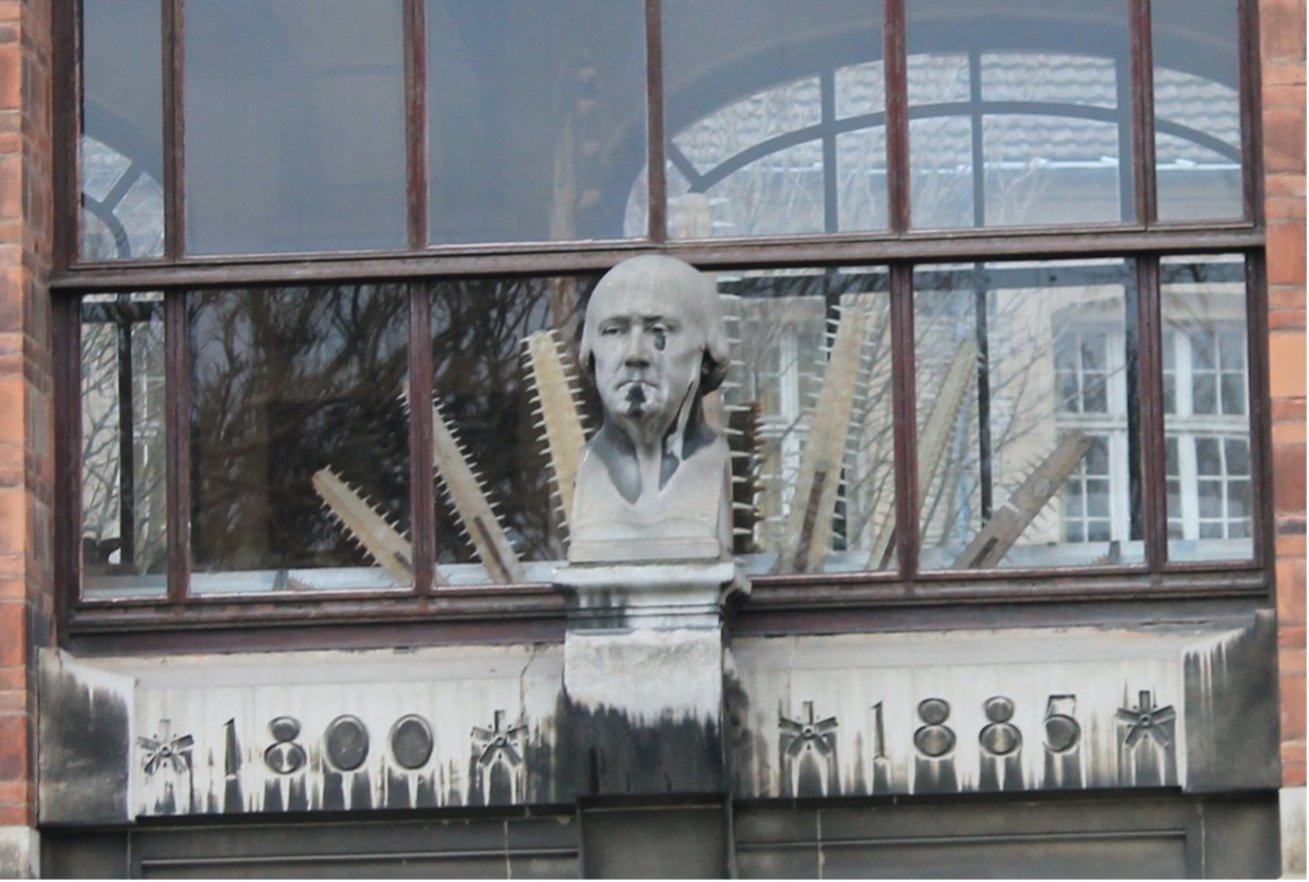 Bust of Henri Milne-Edwards