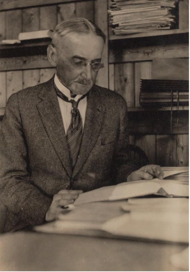 Portrait of Loeb reading